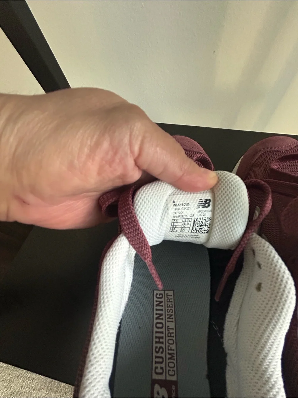 New Balance 515 burgundy and white low-top sneakers. Size 71/2.